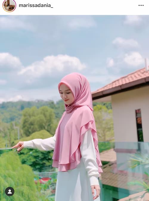 @marissadania_ wearing Lovelia Dual Layer Khimar