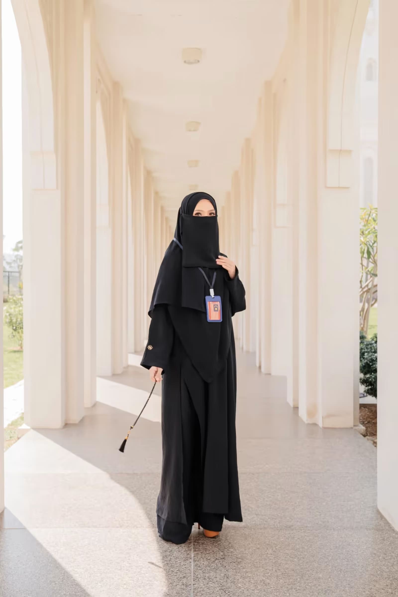 Arafa™ Ironless Suit warna Black — complete 4-piece modest set
