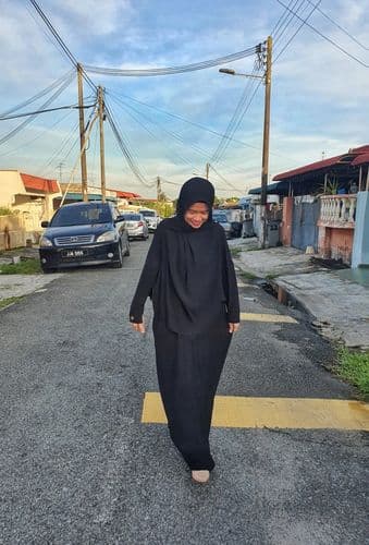 Hazira H., wearing Chanella™