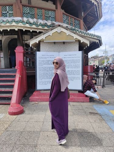 Nik S., wearing Chanella™