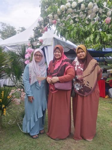 Hartini A., wearing Chanella™
