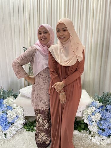 Fatin P., wearing Chanella™