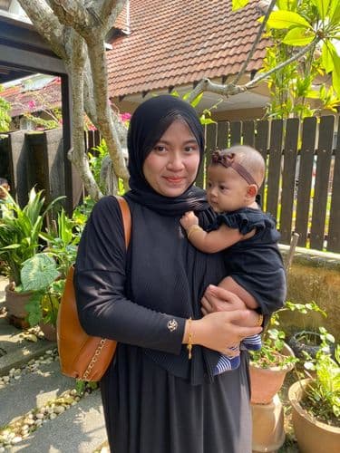 Fyqa Q., wearing Chanella™
