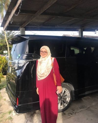 Jlh N., wearing Chanella™